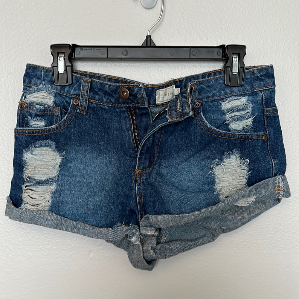 Women’s distressed denim shorts size S